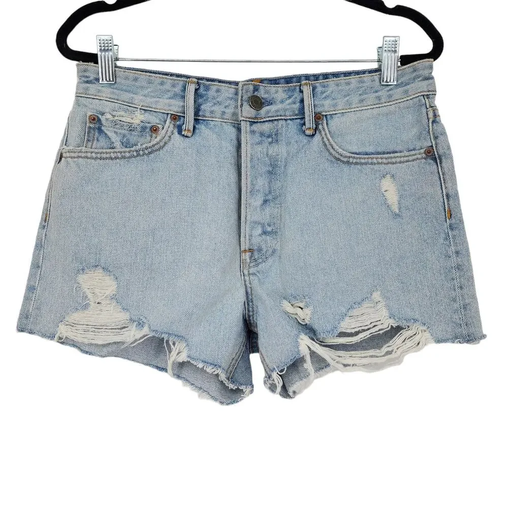 GRLFRND Distressed High Rise Light Wash Helena Denim Short in Kiki Size 26